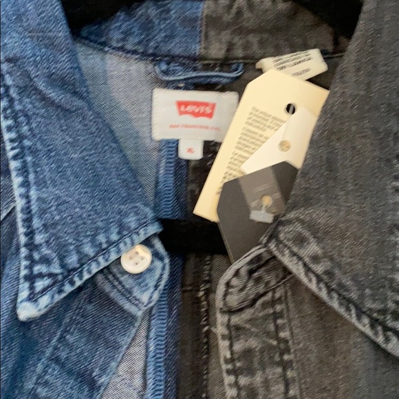 Levi’s color blocked denim shirt - Picture 6 of 7